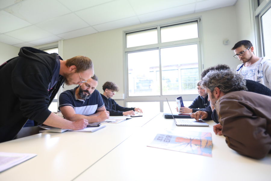 campus monod - centre des ressources cfppa - stagiaires qui travaillent